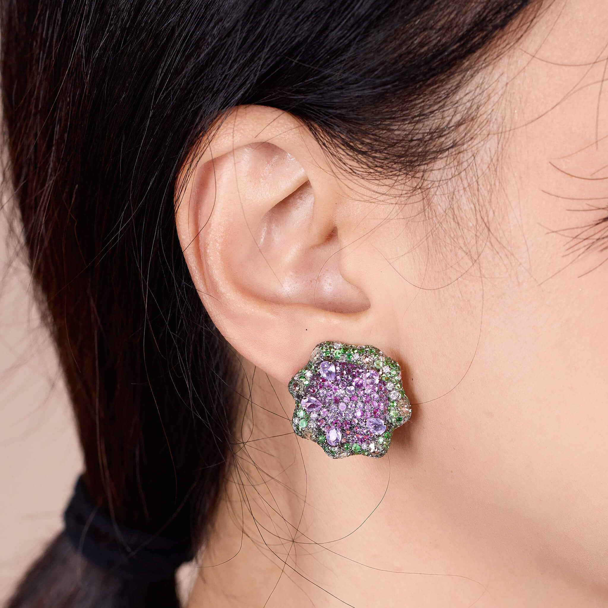 Floral clip – on earring