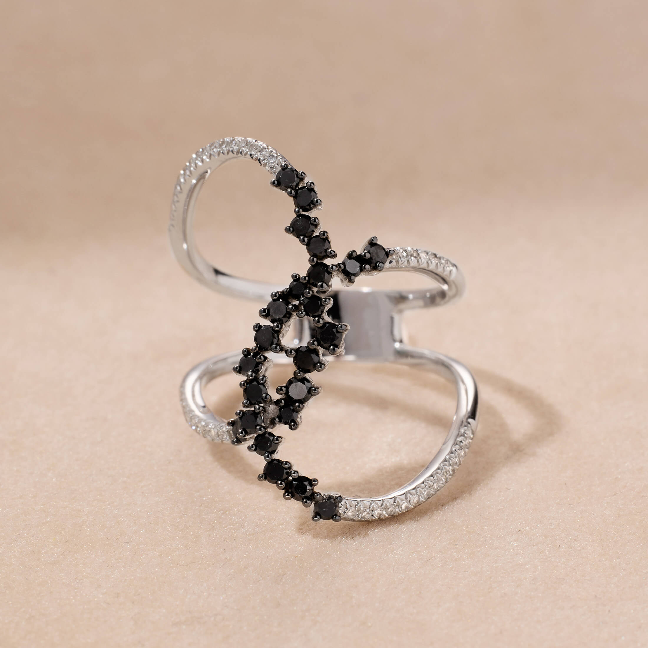 Blackdiamond14399_6512ce6f-ac1e-4942-a147-7cd36a02b40a.jpg
