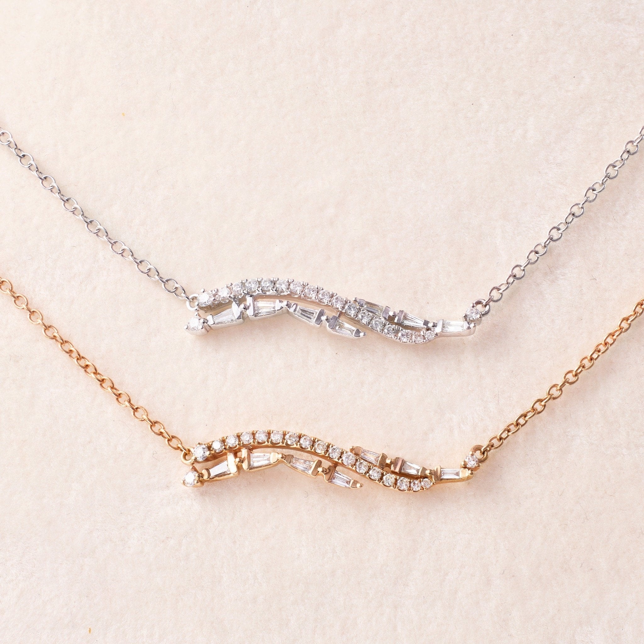 Wavy dual – stone necklace