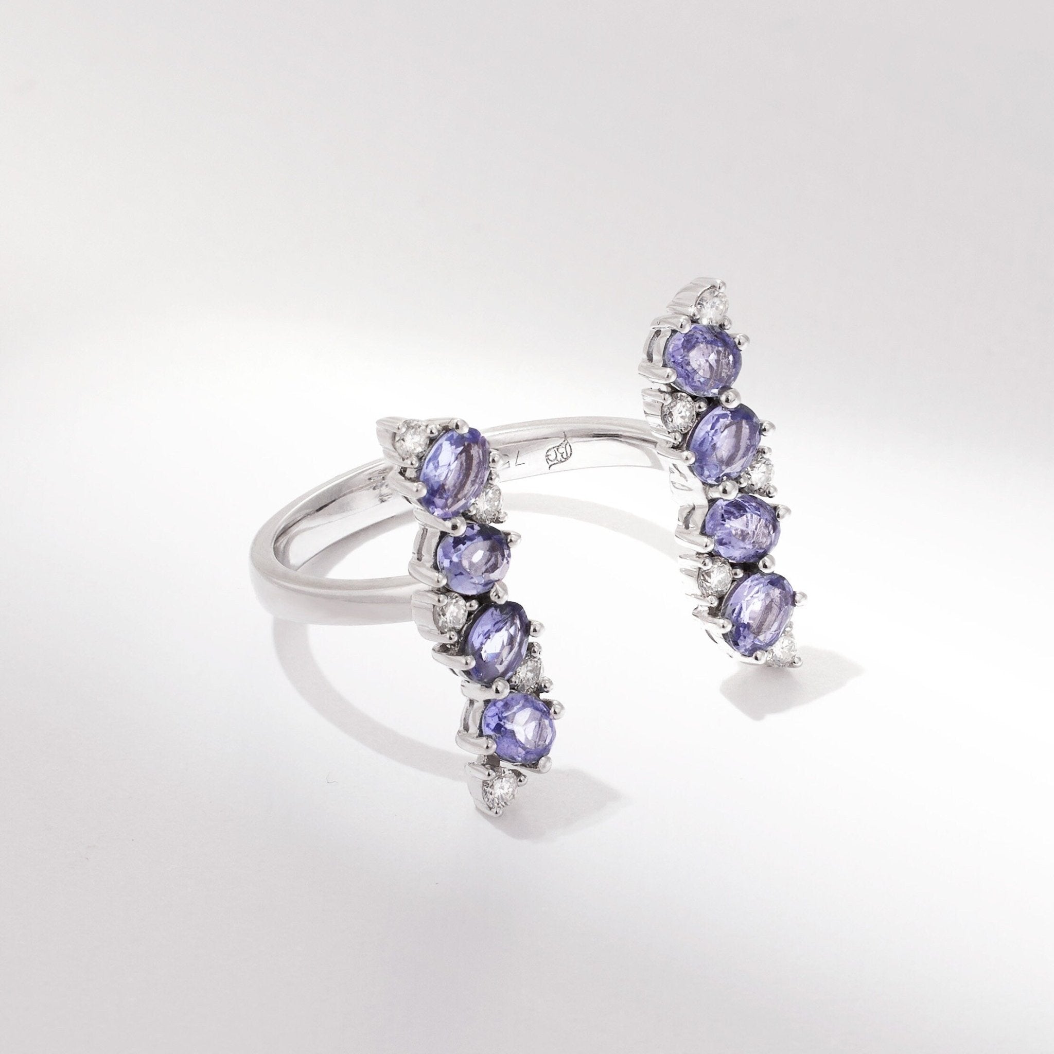 Curved Arm Gem Ring