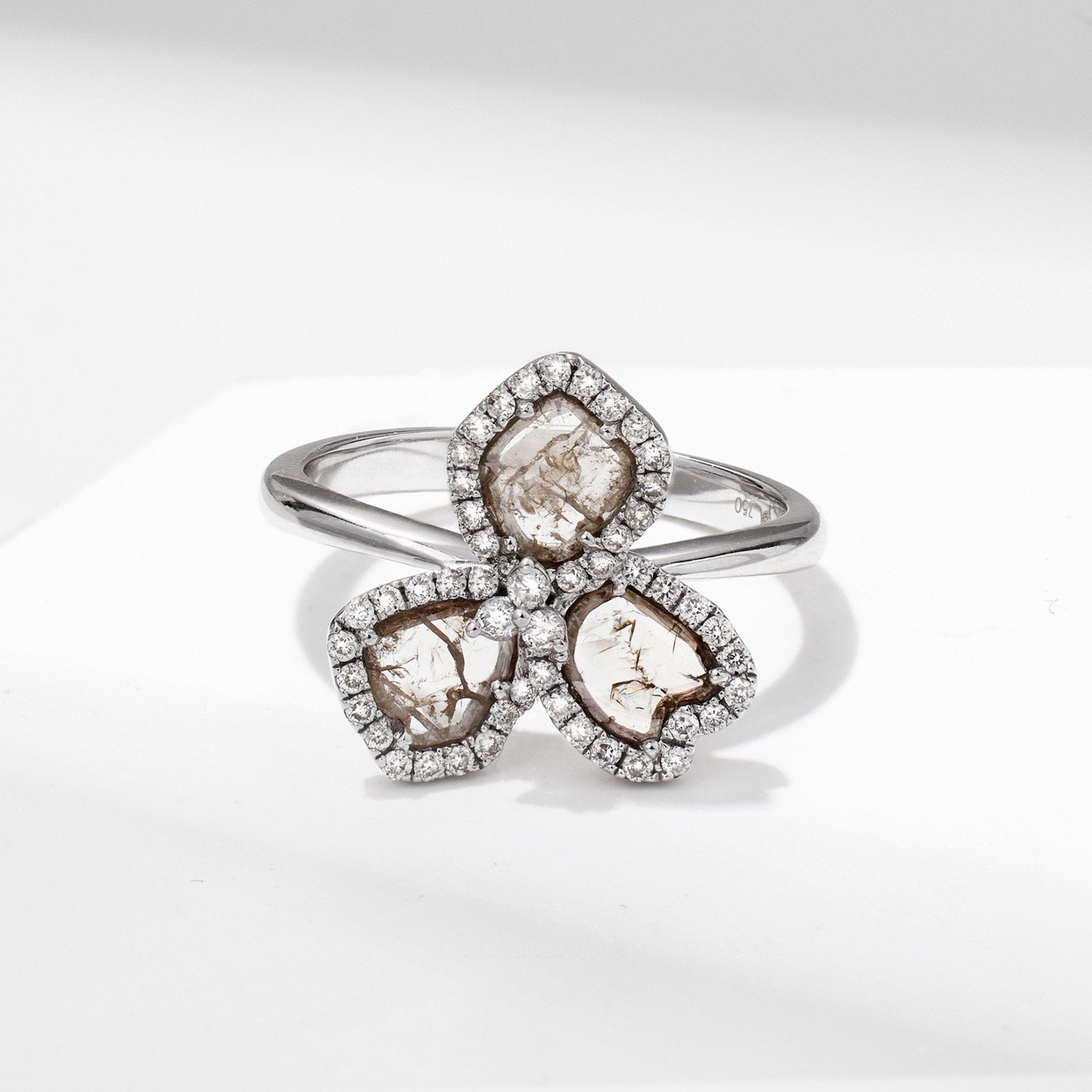 Clover Cluster Ring