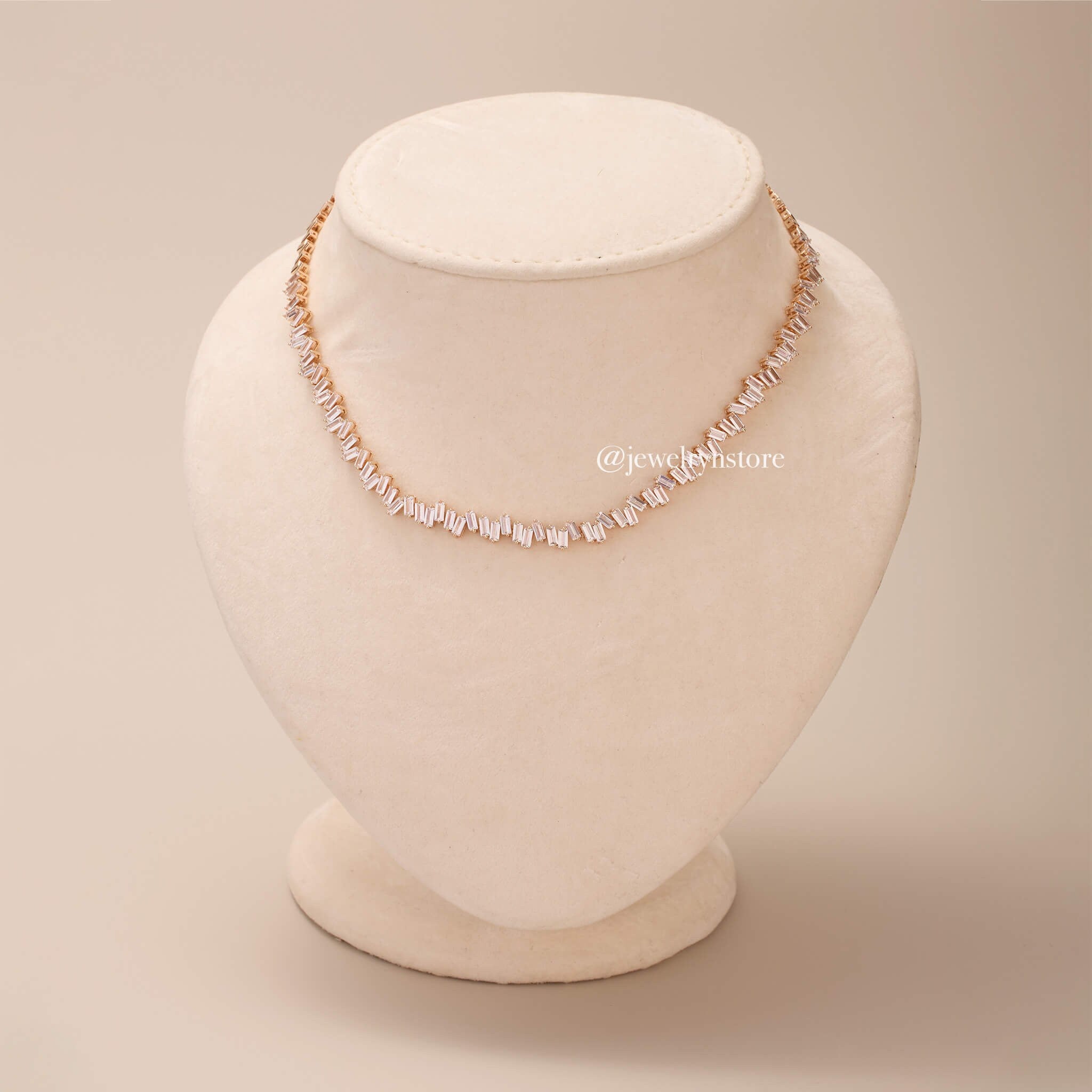 Choker Necklace