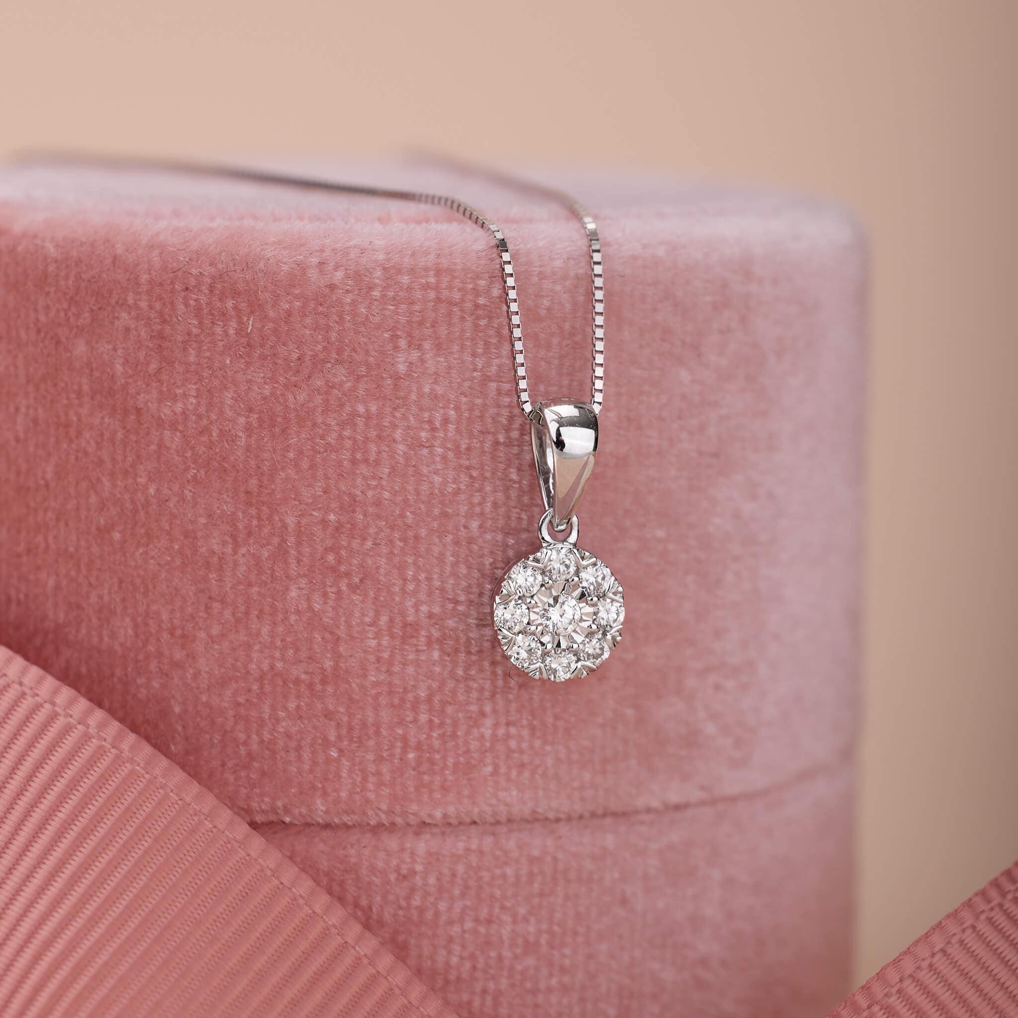 Circular Stone Cluster on Box Chain