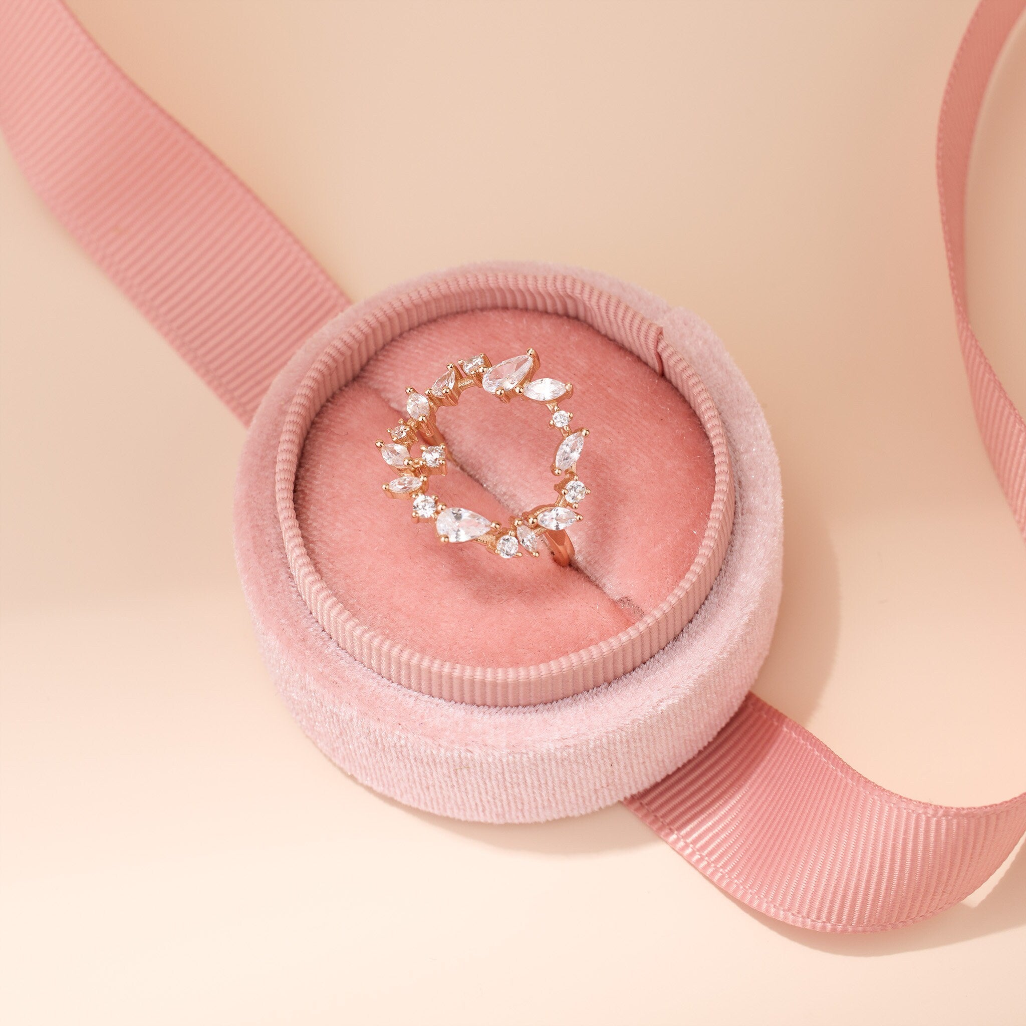 Open floral ring